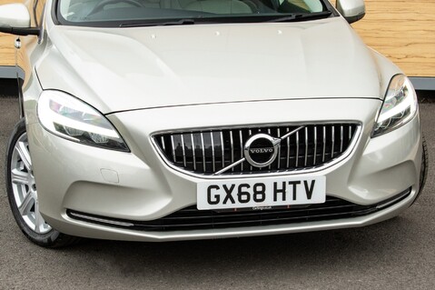 Volvo V40 T3 INSCRIPTION 10