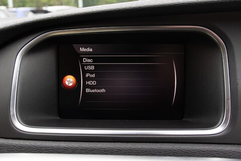 Volvo V40 T3 INSCRIPTION 26