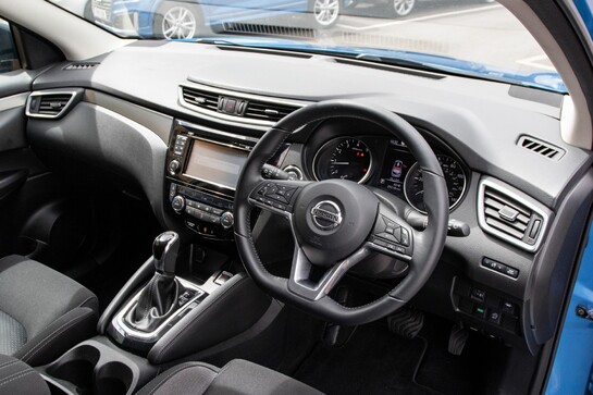 Nissan Qashqai N-CONNECTA DIG-T XTRONIC