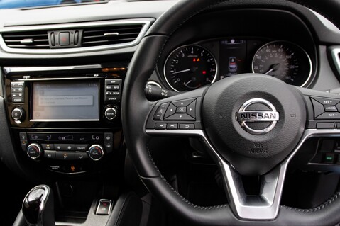 Nissan Qashqai N-CONNECTA DIG-T XTRONIC 20