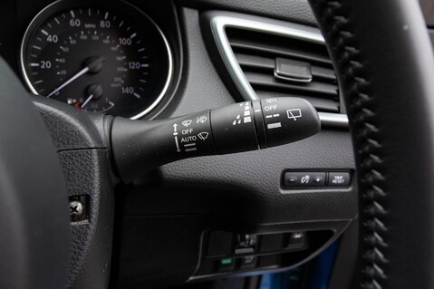 Nissan Qashqai N-CONNECTA DIG-T XTRONIC 19