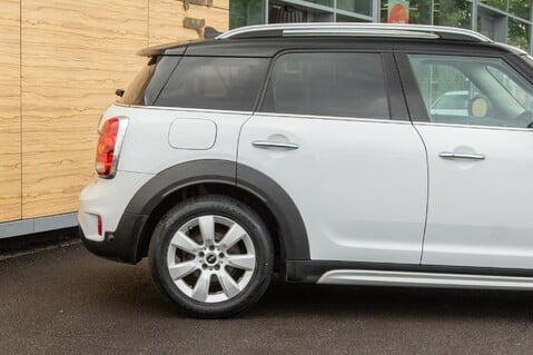 Mini Countryman COOPER CLASSIC 7