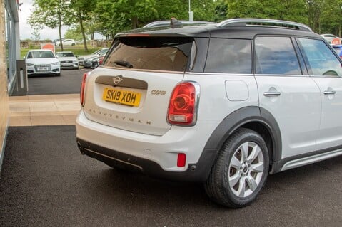 Mini Countryman COOPER CLASSIC 8
