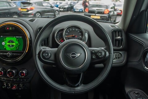 Mini Countryman COOPER CLASSIC 21