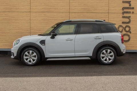 Mini Countryman COOPER CLASSIC 13