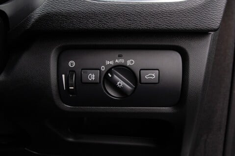 Volvo V40 D3 R-DESIGN PRO 16