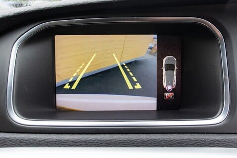 Volvo V40 D3 R-DESIGN PRO 29
