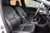 Volvo V40 D3 R-DESIGN PRO 30