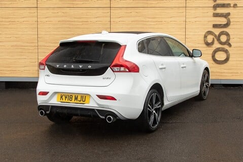 Volvo V40 D3 R-DESIGN PRO 2