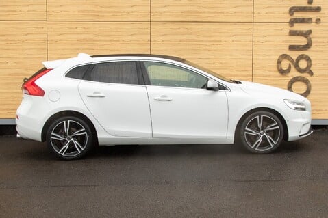Volvo V40 D3 R-DESIGN PRO 12