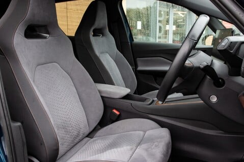 Cupra Born V3 36