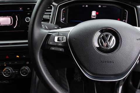Volkswagen T-Roc SEL TDI 4MOTION 19