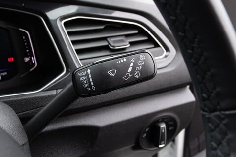 Volkswagen T-Roc SEL TDI 4MOTION 18