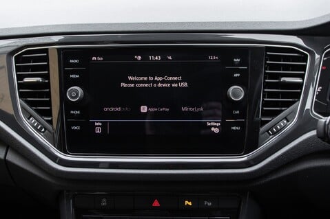 Volkswagen T-Roc SEL TDI 4MOTION 25