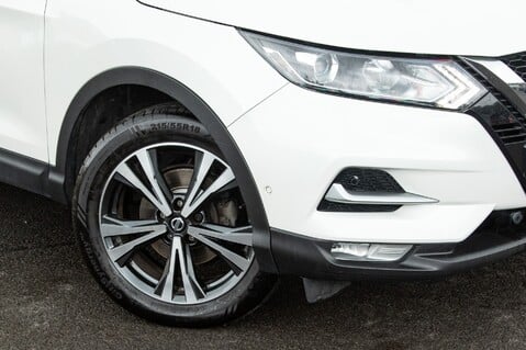 Nissan Qashqai DIG-T N-CONNECTA 11