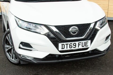 Nissan Qashqai DIG-T N-CONNECTA 10