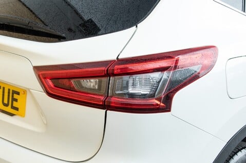Nissan Qashqai DIG-T N-CONNECTA 9
