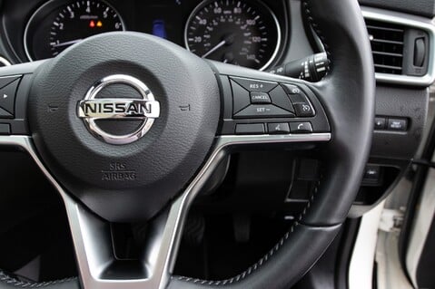 Nissan Qashqai DIG-T N-CONNECTA 20