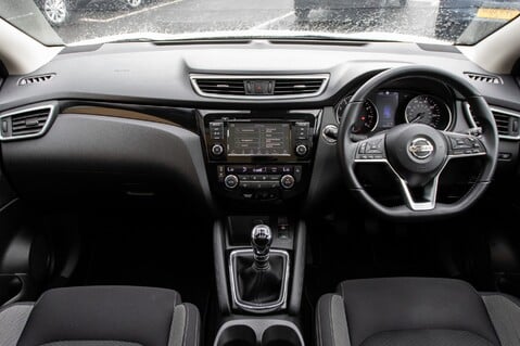 Nissan Qashqai DIG-T N-CONNECTA 3