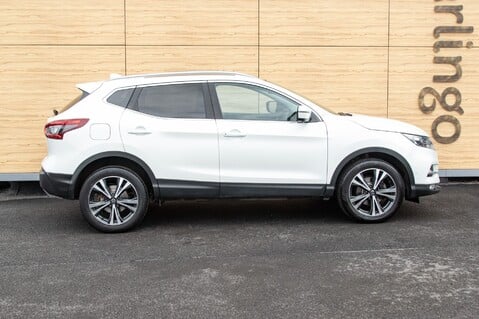 Nissan Qashqai DIG-T N-CONNECTA 12