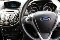 Ford B-Max ZETEC TDCI 19