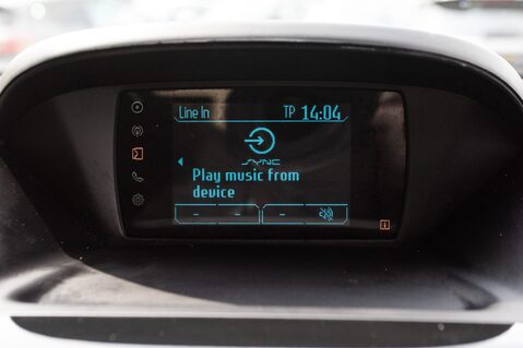 Ford B-Max ZETEC TDCI 27