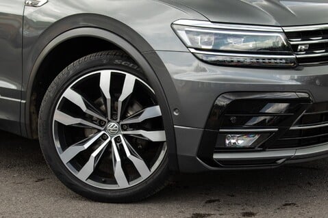 Volkswagen Tiguan R-LINE TDI DSG 11