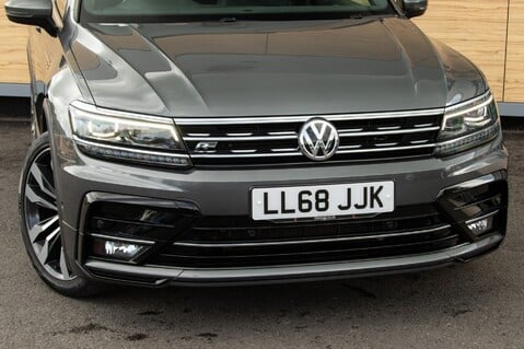Volkswagen Tiguan R-LINE TDI DSG 10