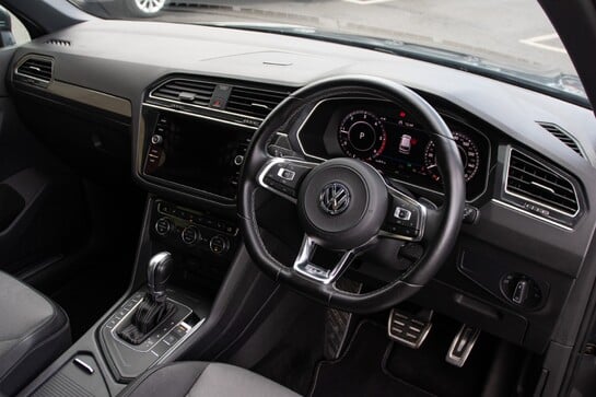 Volkswagen Tiguan R-LINE TDI DSG