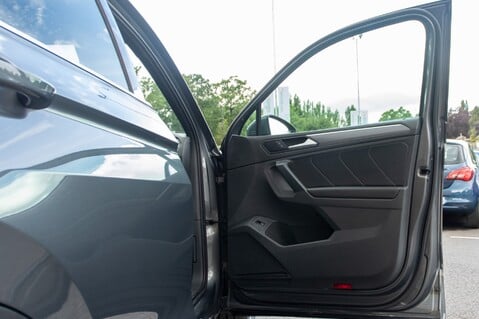 Volkswagen Tiguan R-LINE TDI DSG 14