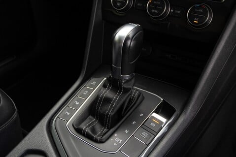 Volkswagen Tiguan R-LINE TDI DSG 36