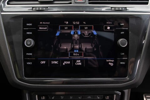 Volkswagen Tiguan R-LINE TDI DSG 29