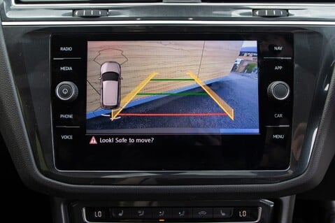 Volkswagen Tiguan R-LINE TDI DSG 30