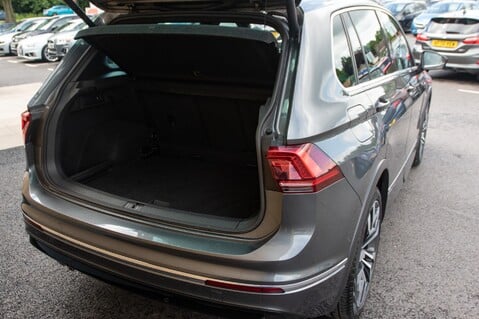 Volkswagen Tiguan R-LINE TDI DSG 41