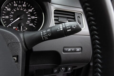 Nissan Pulsar N-CONNECTA DIG-T 18