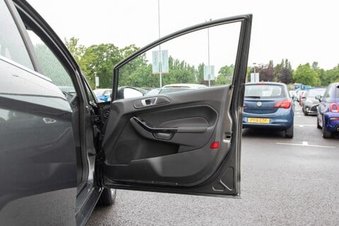 Ford Fiesta ZETEC 14