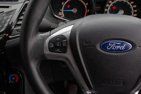 Ford Fiesta ZETEC 19