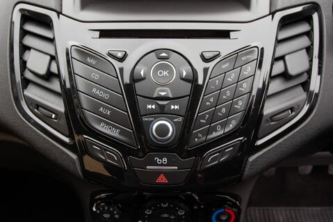 Ford Fiesta ZETEC 33