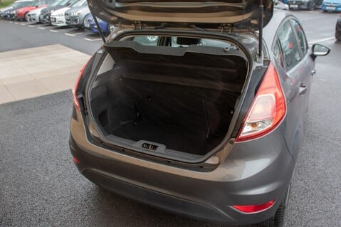 Ford Fiesta ZETEC 36