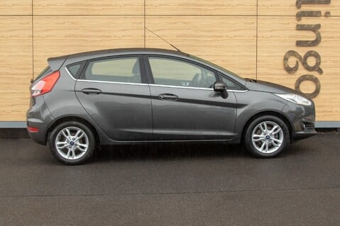 Ford Fiesta ZETEC 12