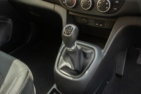 Hyundai i10 SE 28