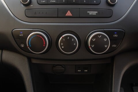 Hyundai i10 SE 29