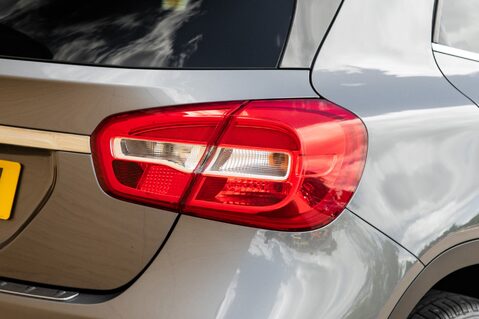 Mercedes-Benz GLA Class GLA 200 SE EXECUTIVE 9