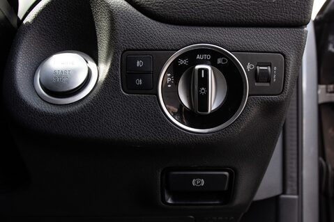 Mercedes-Benz GLA Class GLA 200 SE EXECUTIVE 16
