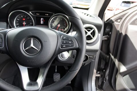 Mercedes-Benz GLA Class GLA 200 SE EXECUTIVE 19