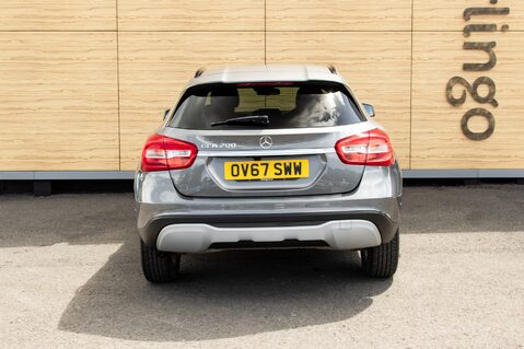 Mercedes-Benz GLA Class GLA 200 SE EXECUTIVE 6