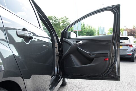 Ford Focus ST-LINE TDCI 14