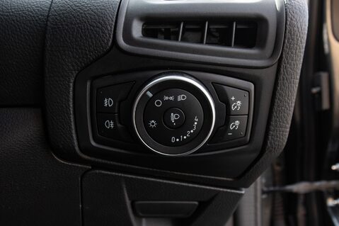 Ford Focus ST-LINE TDCI 16