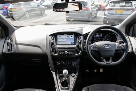 Ford Focus ST-LINE TDCI 3