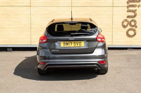 Ford Focus ST-LINE TDCI 6